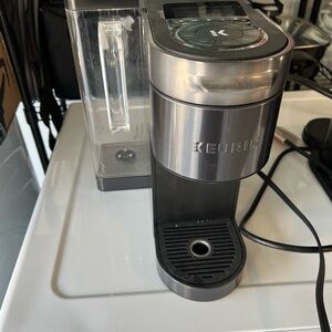 Keurig Supreme Smart Brewer Silver and Black Coffee Maker